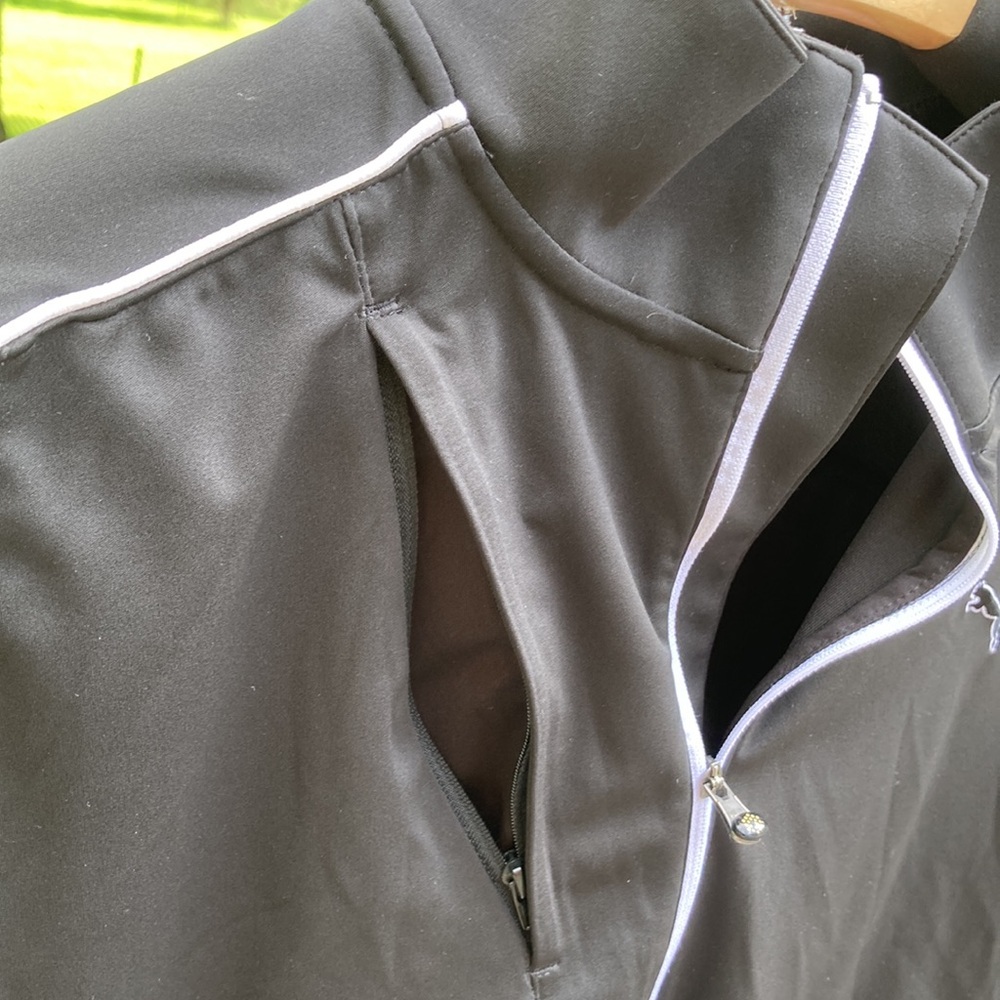 PUMA Golf 1/2 zip Black Shirt white stripe design front pocket Wing Cell sports - Picture 5 of 12